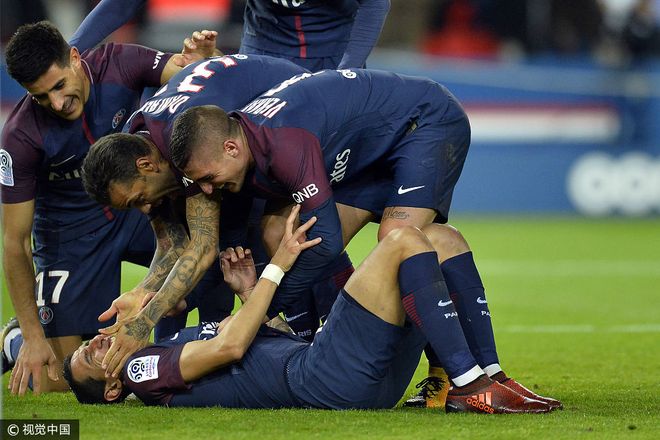 华体会app-曼联绝杀巴黎圣日耳曼,卡瓦尼乌龙送礼意甲  第2张 华体会app-曼联绝杀巴黎圣日耳曼,卡瓦尼乌龙送礼意甲  第2张